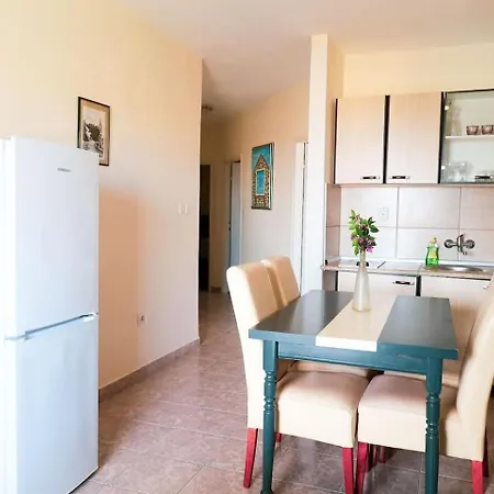 Apartment Novis Kali